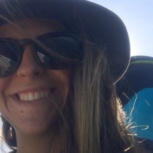 Meet your Posher, Kim